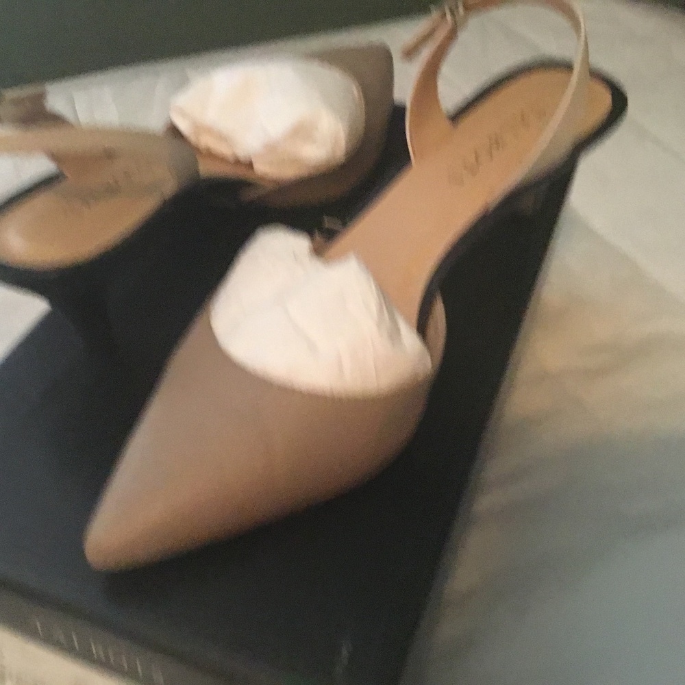 Talbots British Khaki Leatherback Slingback